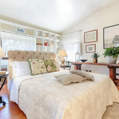 Βίλα Viola Residenze Seicento *