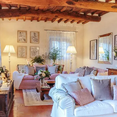 Viola Residenze Seicento Капаннори